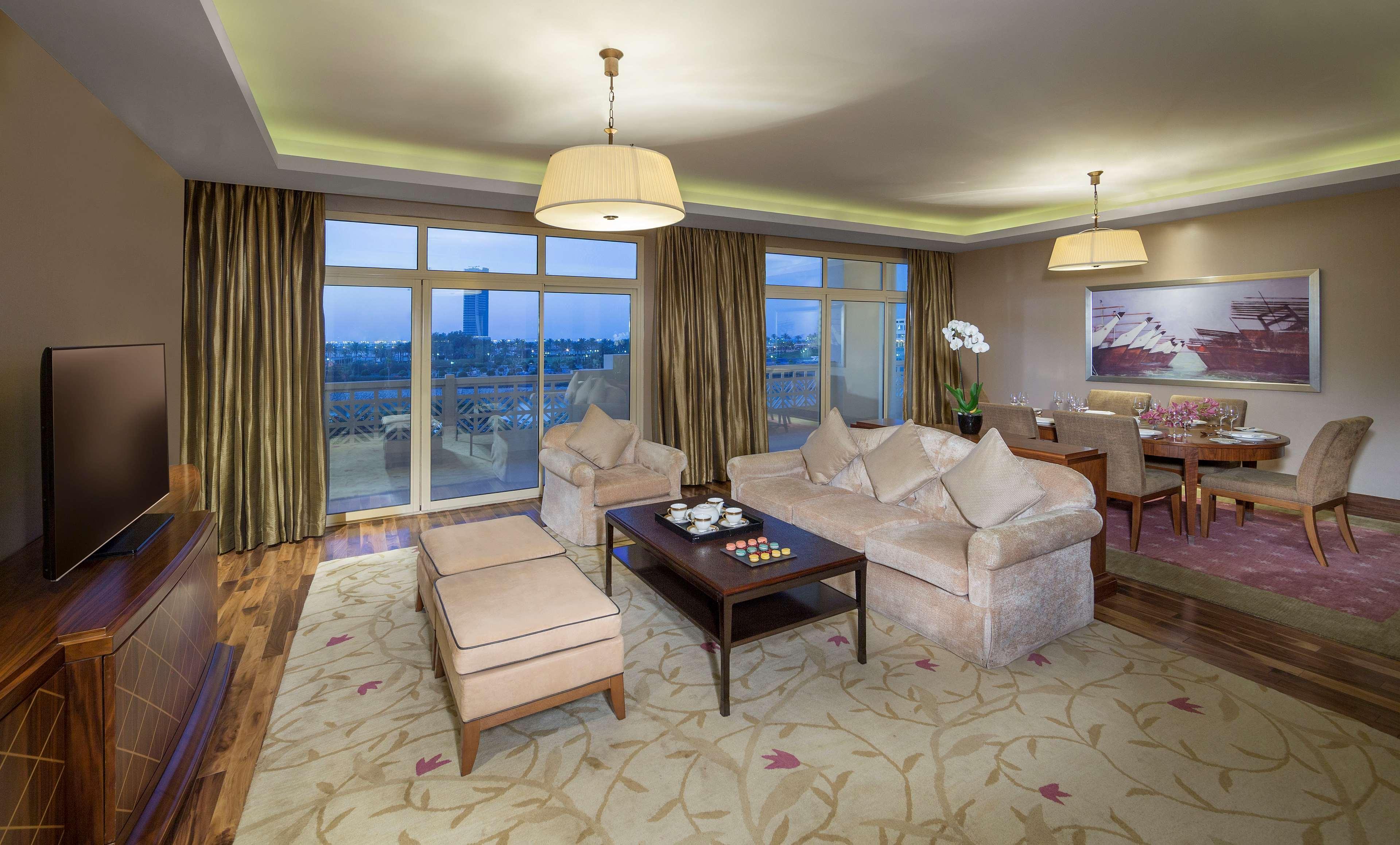 그랜드 하얏트 도하 호텔&빌라 외부 사진 A suite at the hotel